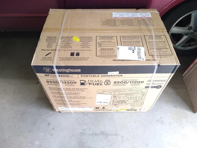 La caja sellada de la WGen9500DF, foto real